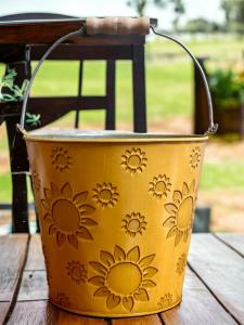 Gold Embossed Sunflower Bucket 